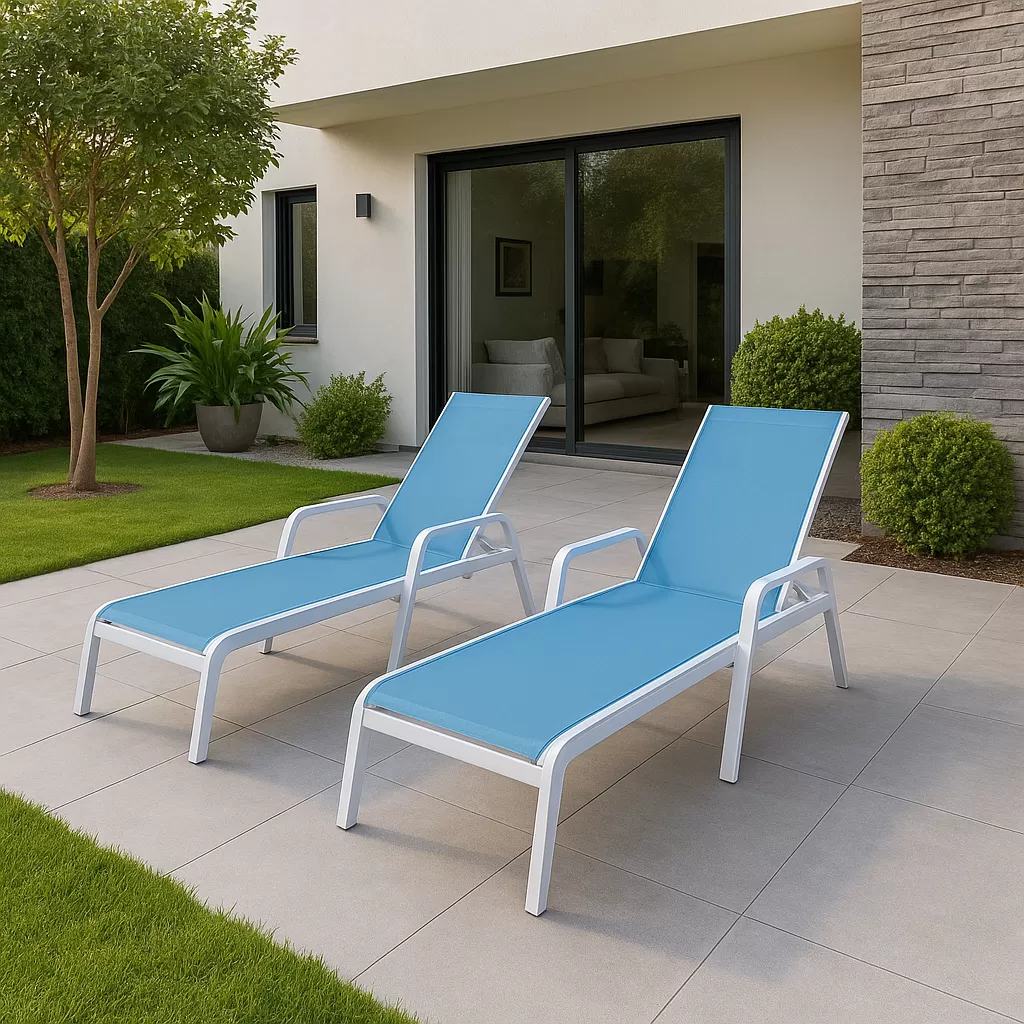 Espreguiçadeira para Piscina Summer - A1umínio Branco, Tela Sling Azul Claro | Empilhável