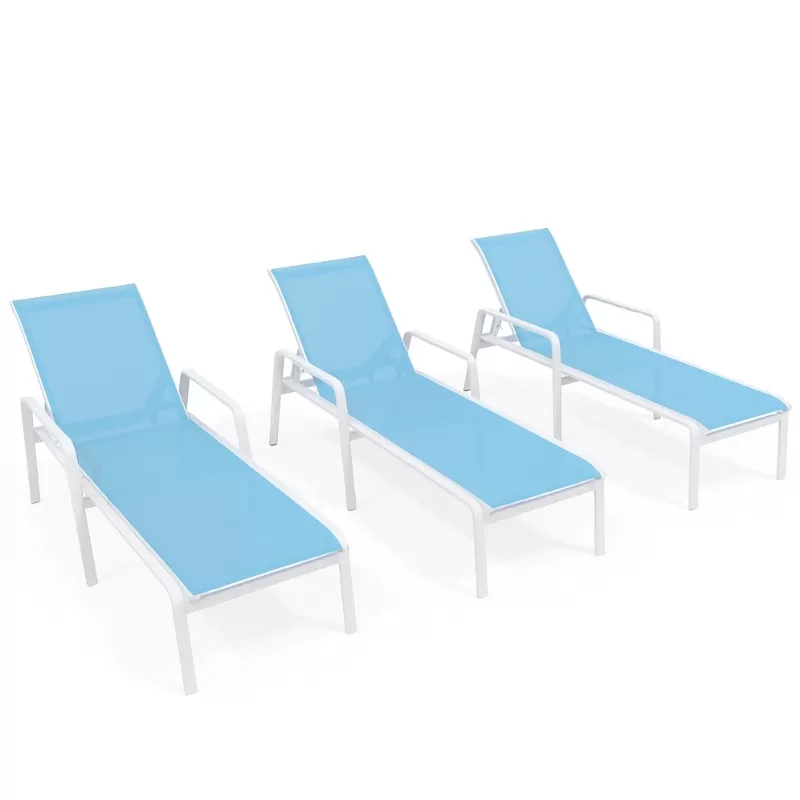 Kit com 3 Espreguiçadeiras para Piscina Summer - Alumínio Branco, Tela Sling Azul Claro | Empilhável